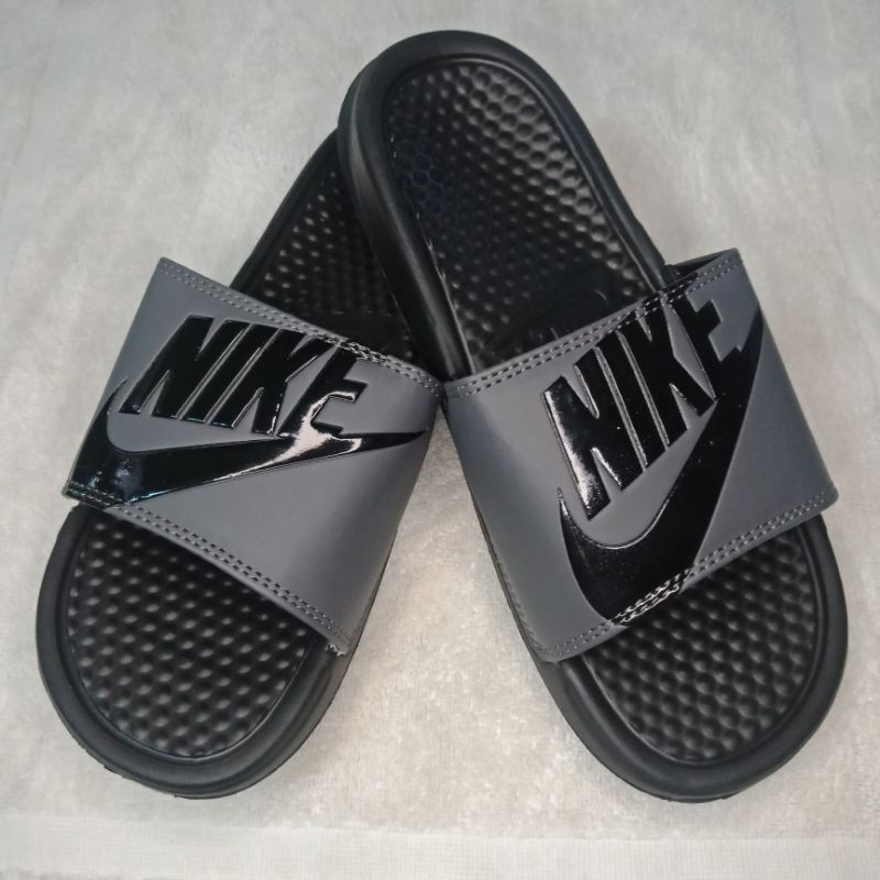 nike grey slides