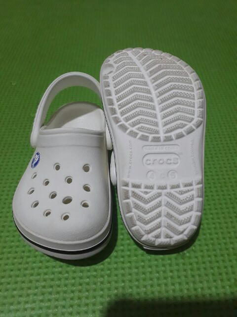 crocs sm fairview