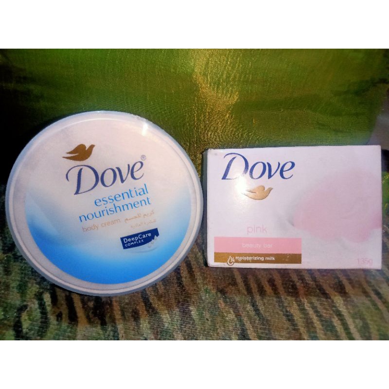SET FOR 2 DOVE ESSENTIAL NOURISHMENT BODY CREAM 300ML PLUS PINK DOVE