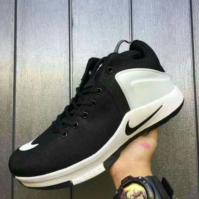 nike rubber shoes 2018