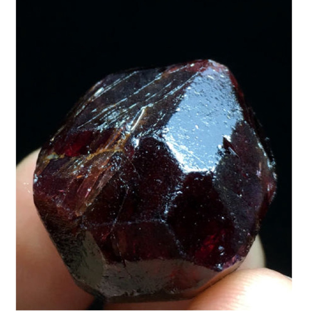 rough red garnet