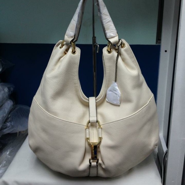 michael kors layton handbag