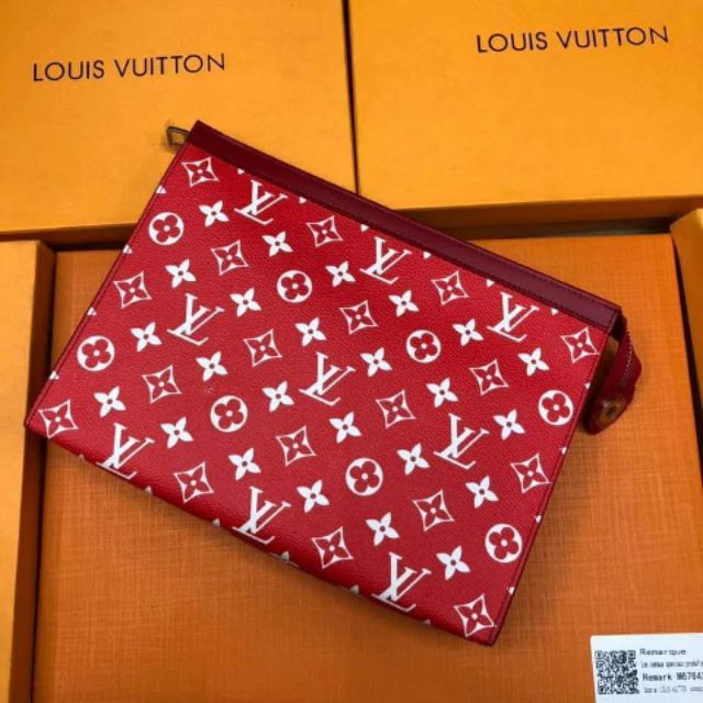 supreme pochette