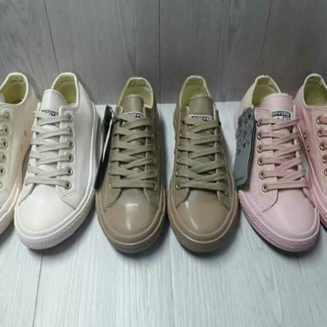 nude color converse