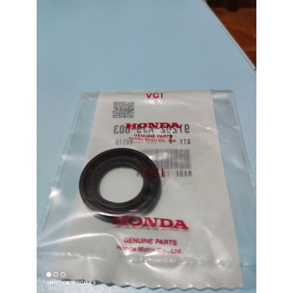 genuine honda pulley oil seal (crank case oil seal) click v1 & v2 ...