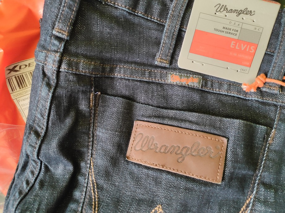 wrangler u fit jeans