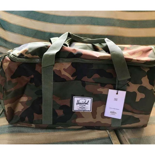 herschel camouflage duffle bag