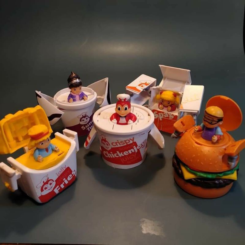 Mcdo Inspired Toys Happy Little Chef and Jollibee Kiddie Meal Toys ...