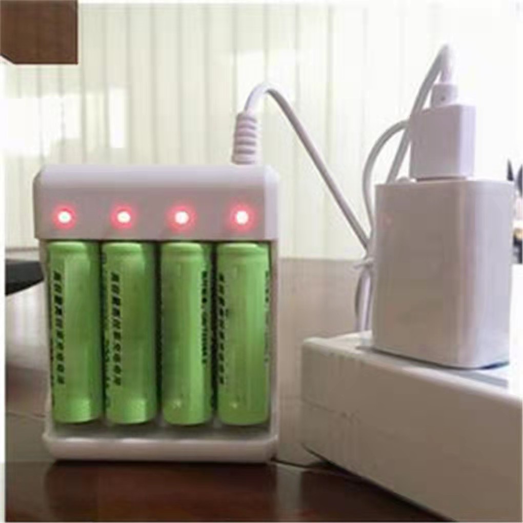 AAA / AA battery charger USB head 1.2v AA / AAA battery charger