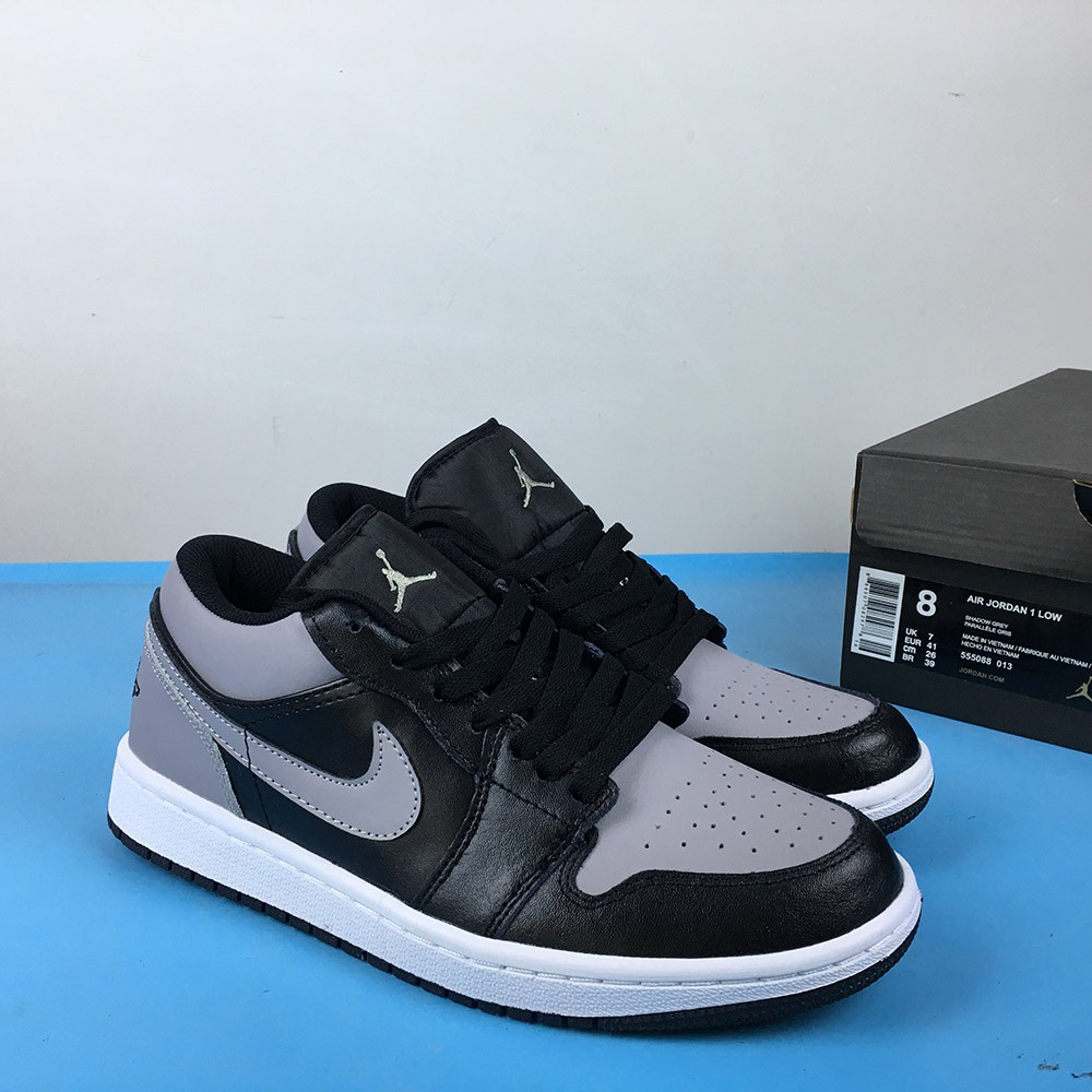 jordan low cut black