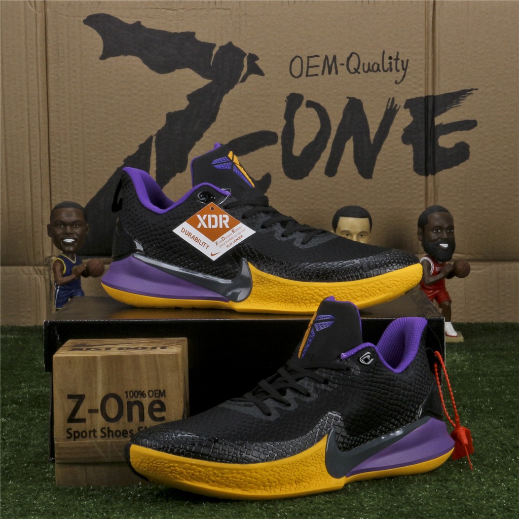 black and purple nike sneakers