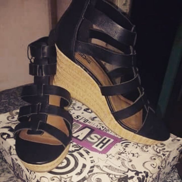 heels di payless