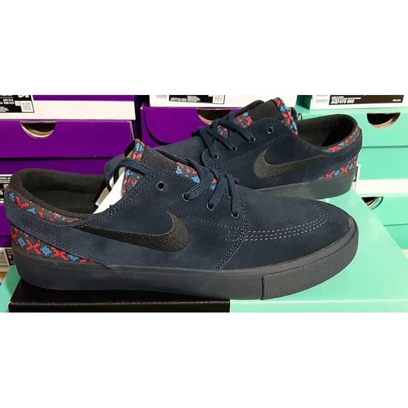 stefan janoski black suede