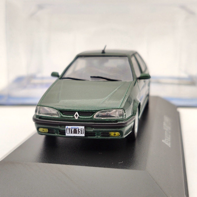 1:43 IXO Renault 19 RT 1995 Argentina Modern Cars Green Diecast Models Limited 