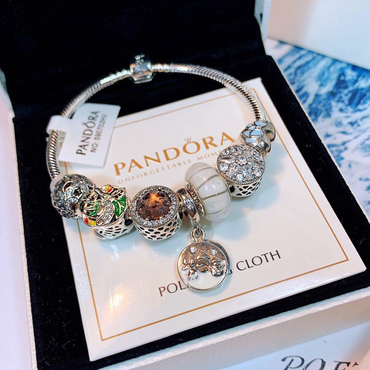 Brand New Lady's Fashion Cubic Zirconia Stone Bracelet Simple Korean Style in a Nice Gift Box