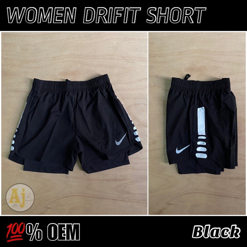 nike shorts with inner tights