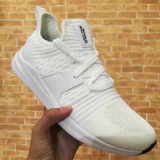 world balance white shoes mens