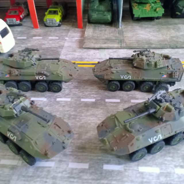 metal military toy vehicles