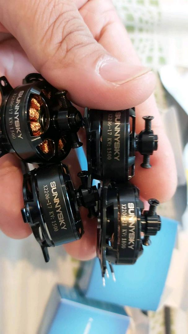 Sunnysky X2206 1500KV 1900KV Outrunner 