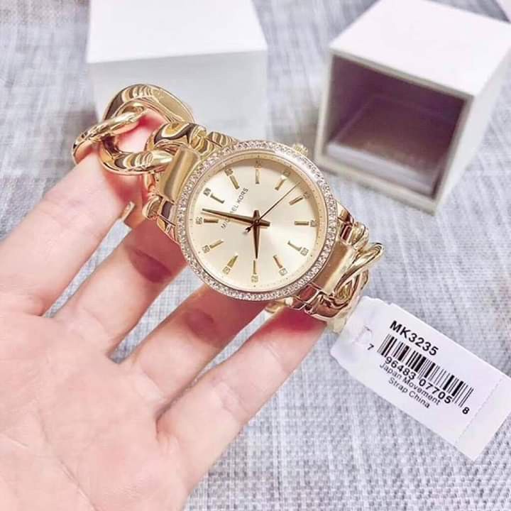 Descubrir 65+ imagen can you pawn a michael kors watch Abzlocal.mx