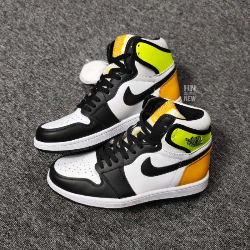 volt gold nike