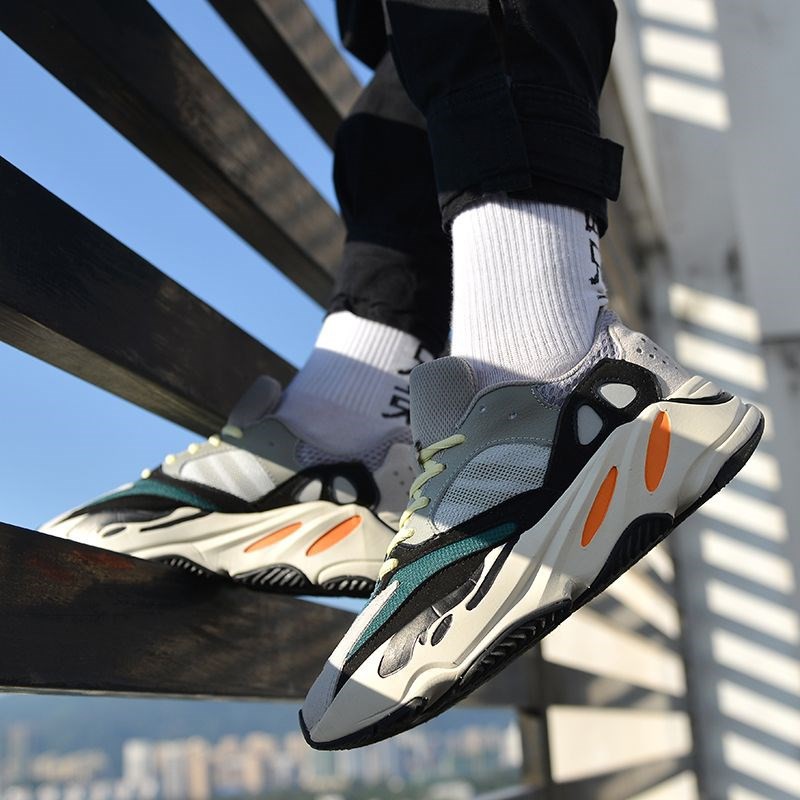 yeezy boost 700 men