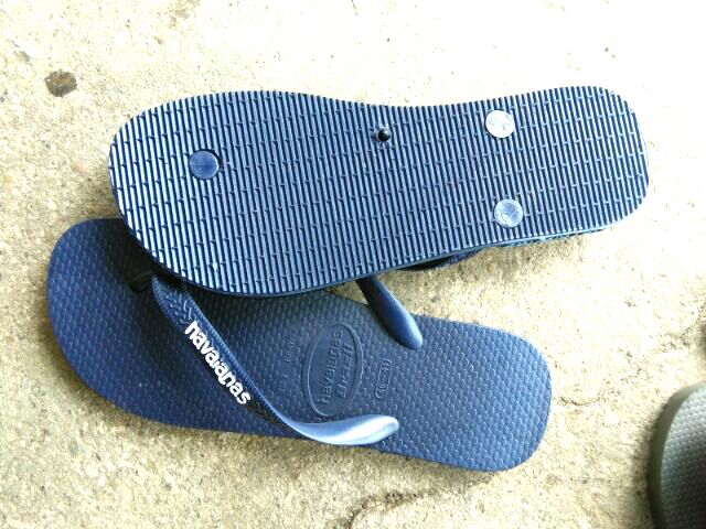 havaianas dark blue