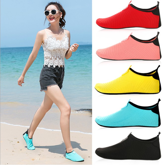 socks to wear with water shoes