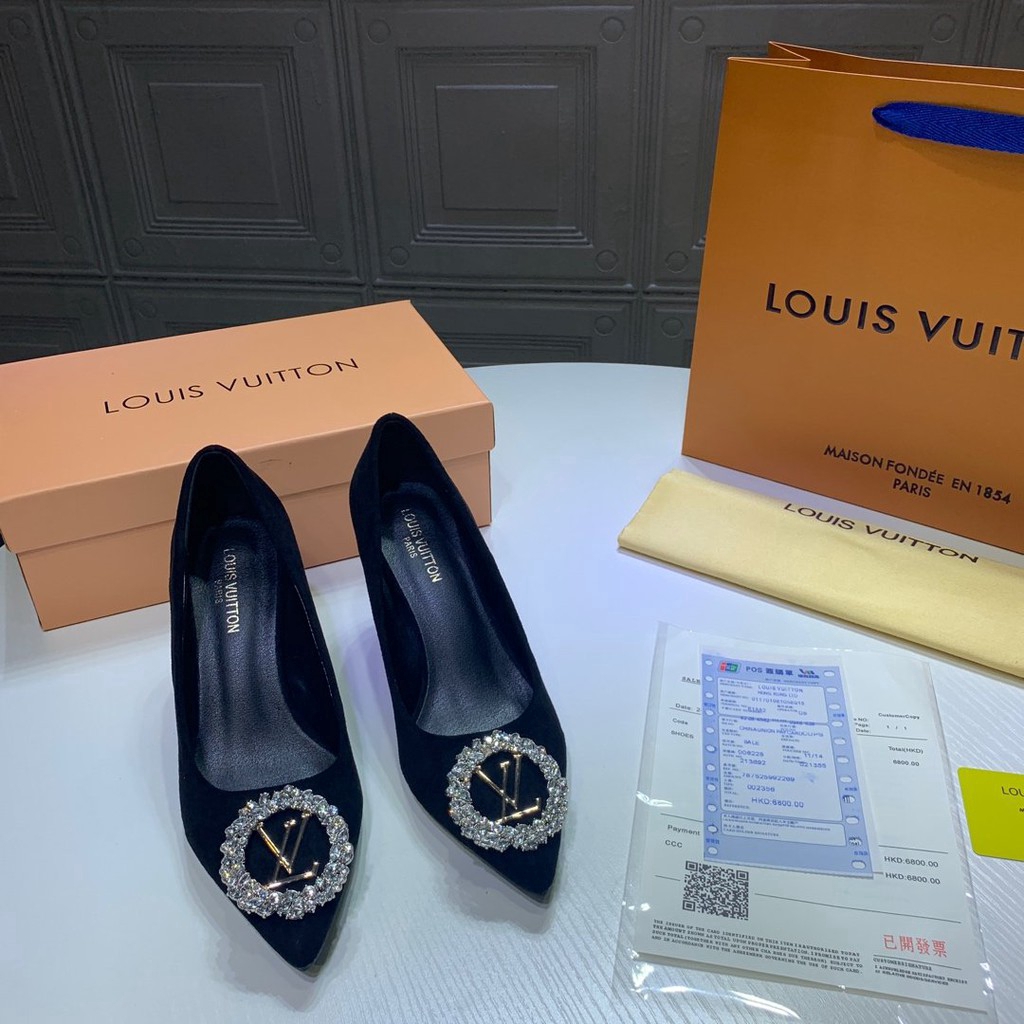 louis vuitton logo heels