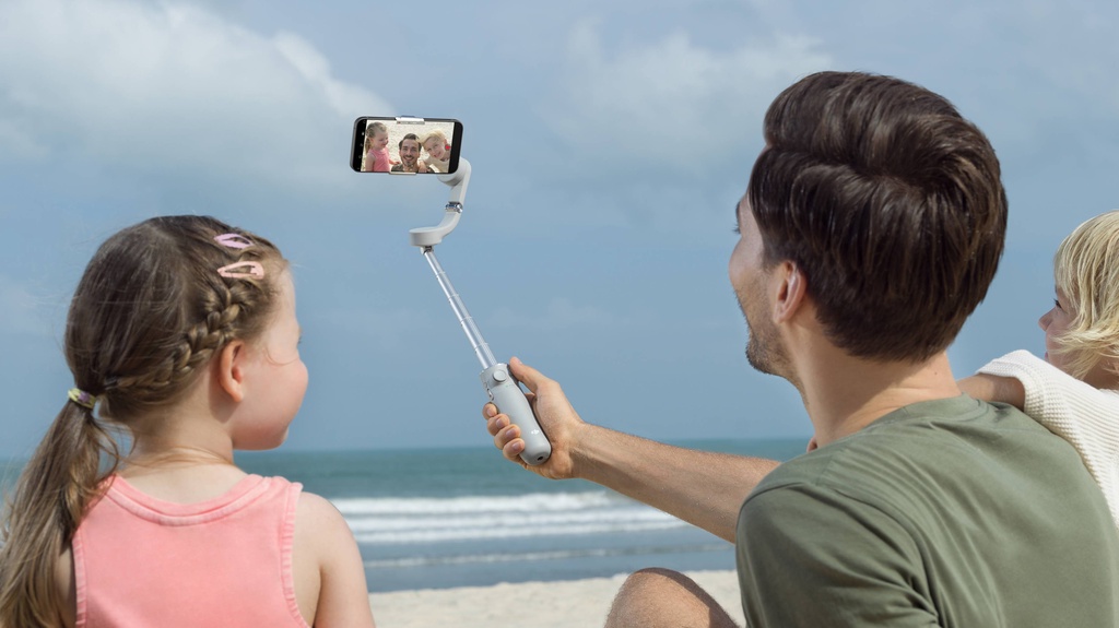 DJI OM 5 review: A great gimbal at a high price - Android Authority