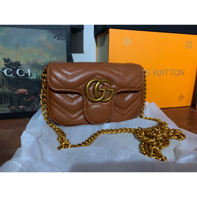 gucci small bag with chain