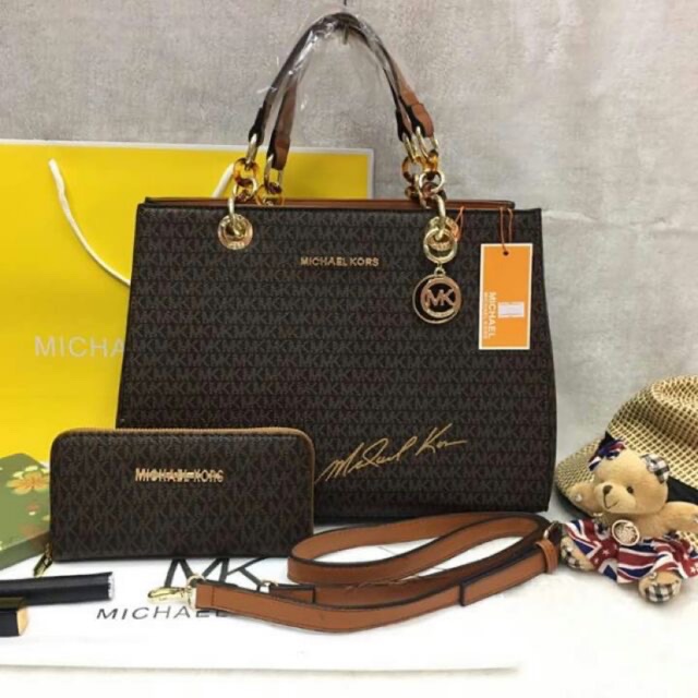 mk luggage set