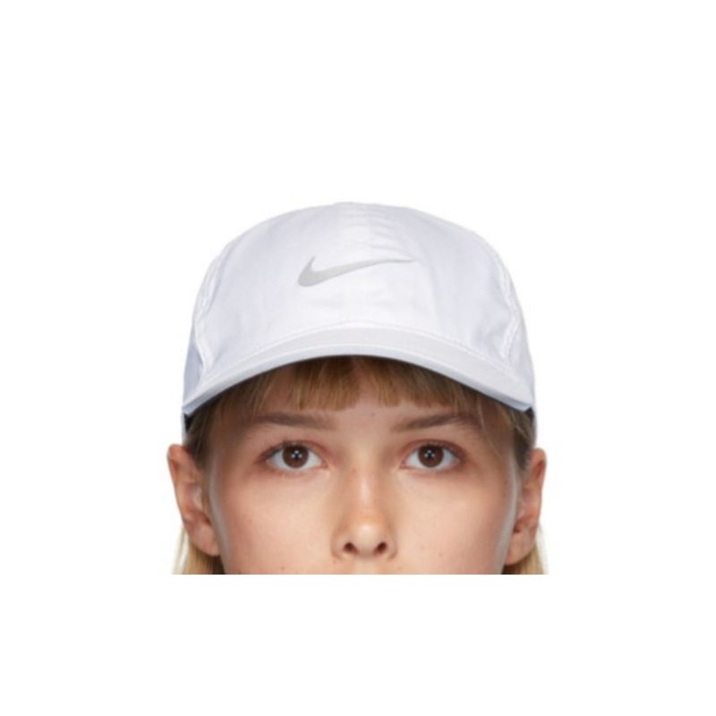 nike women's featherlight cap