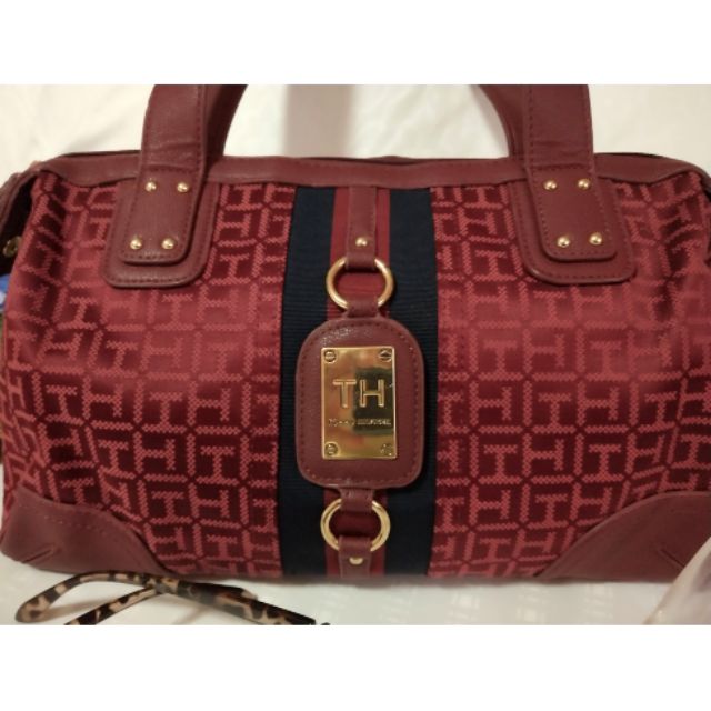 tommy hilfiger bag serial number