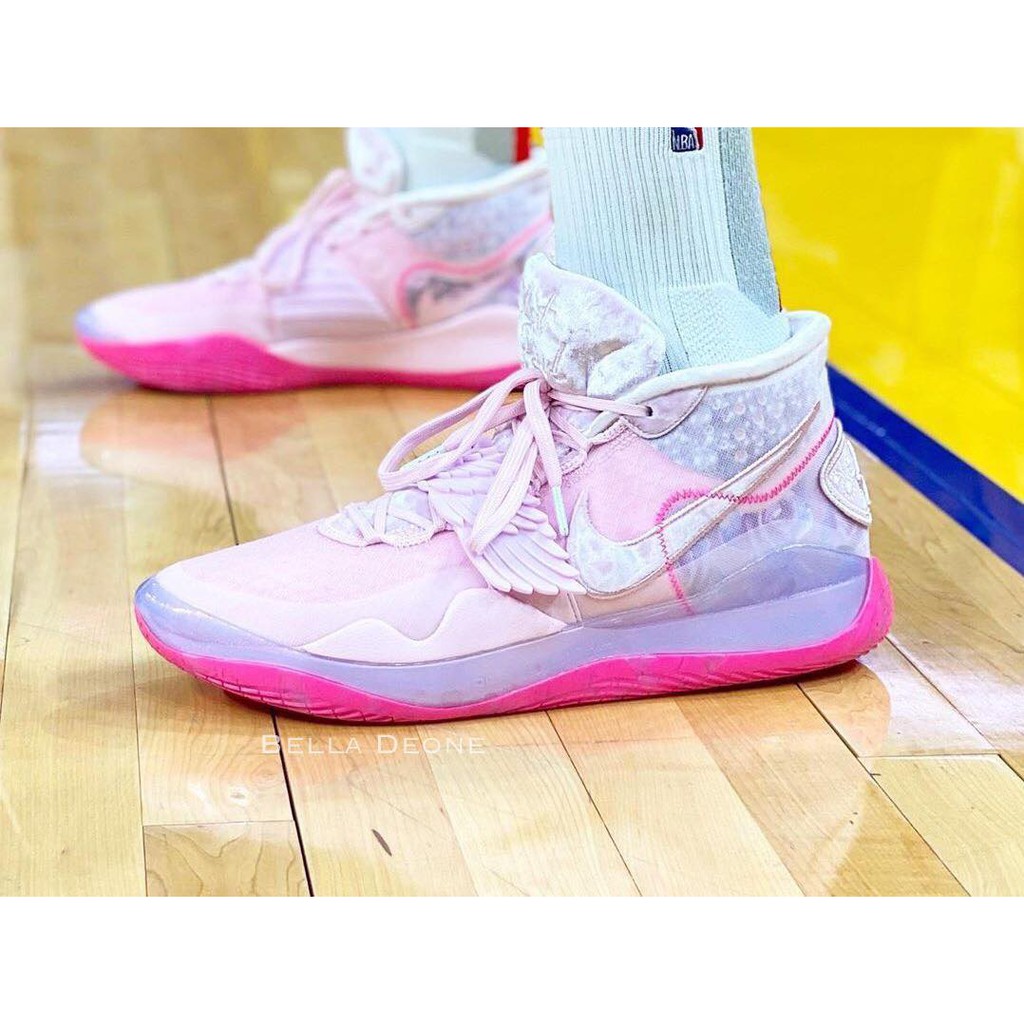 kevin durant aunt pearl shoes
