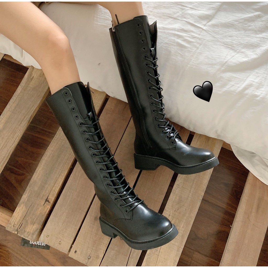 female fashion boots