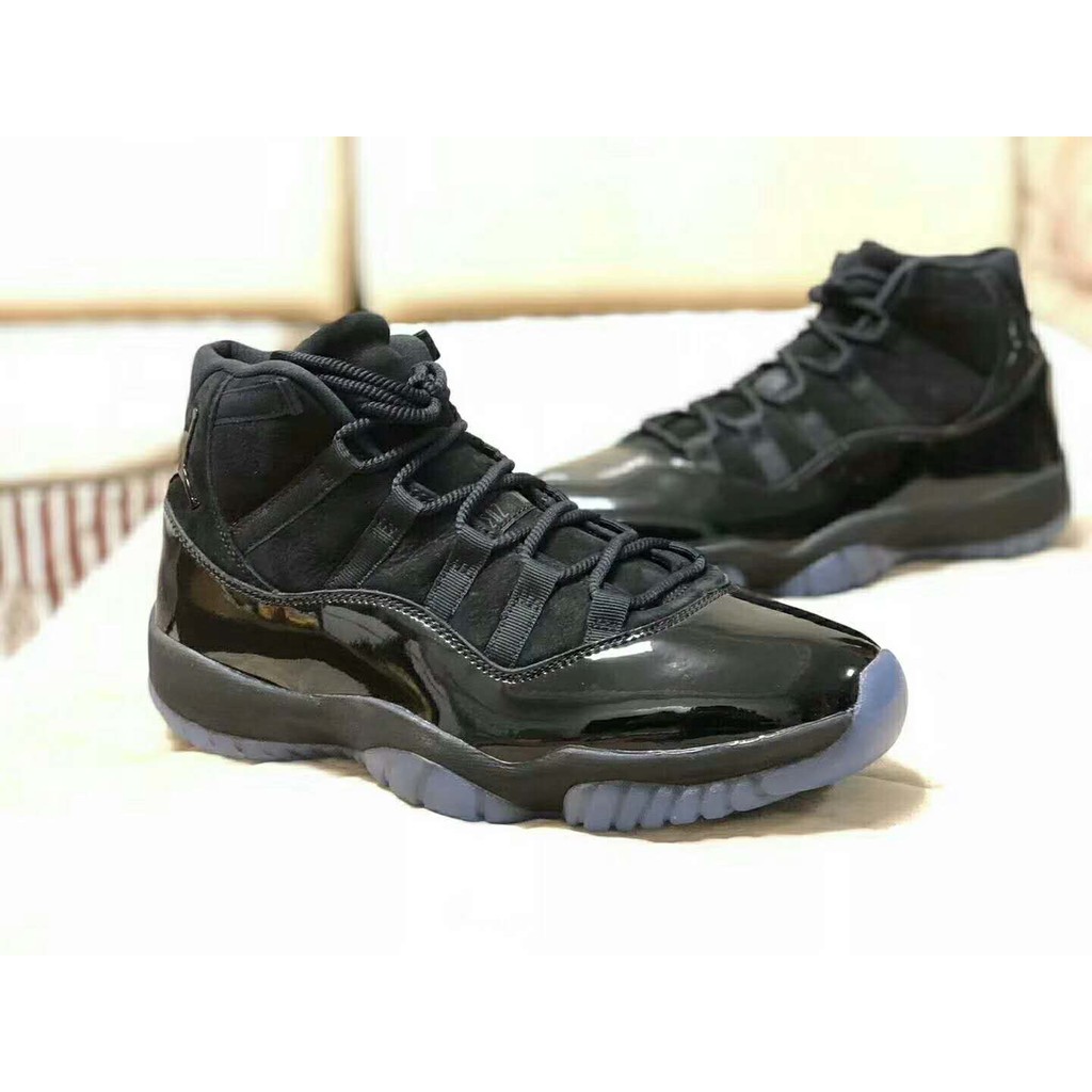 black jordan 11 cap and gown