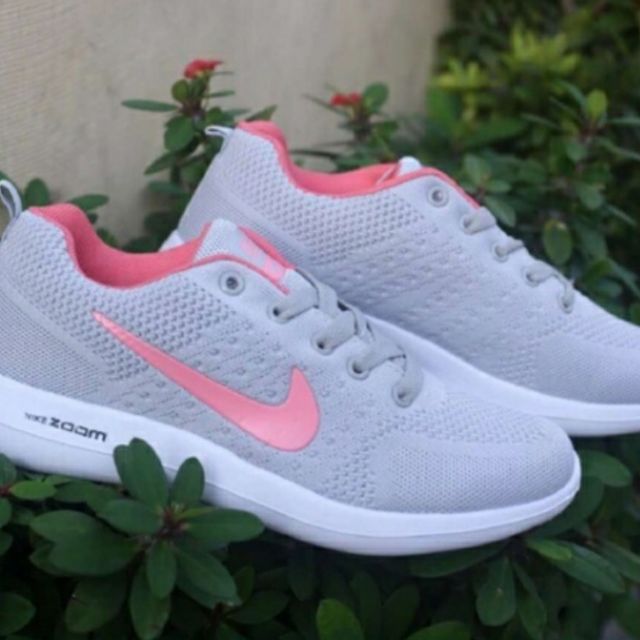 nike girls size 7