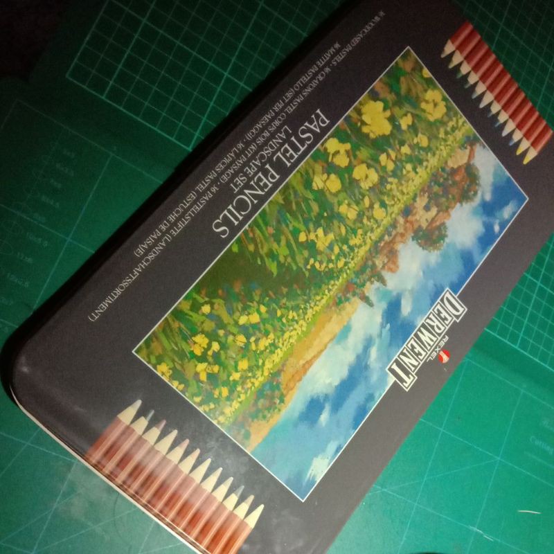 36 derwent pastel pencil landscape set (used) | Shopee Philippines