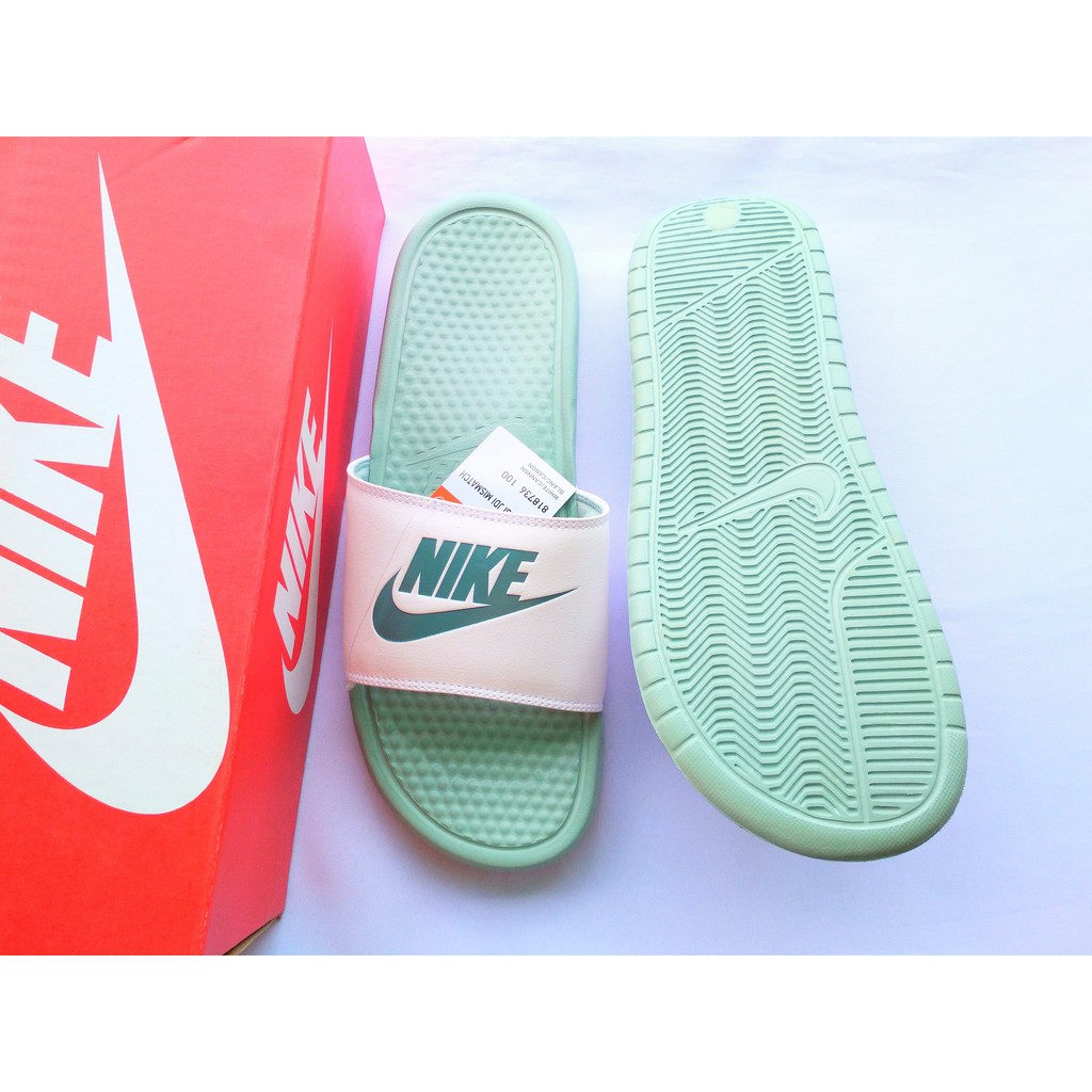nike mismatch slides