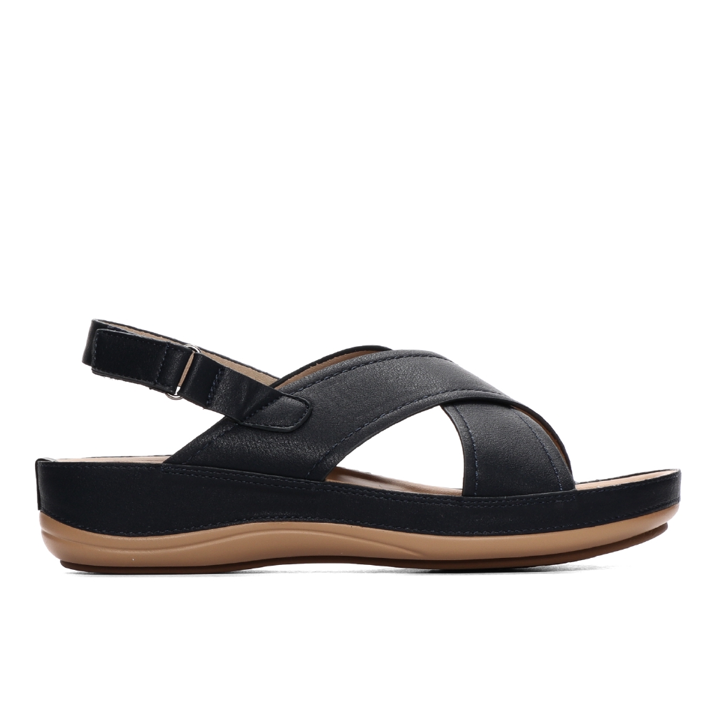 sandals in parisian