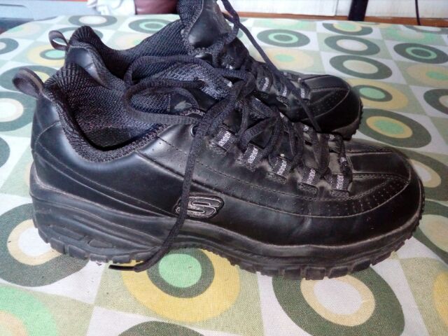 skechers safety shoes for ladies