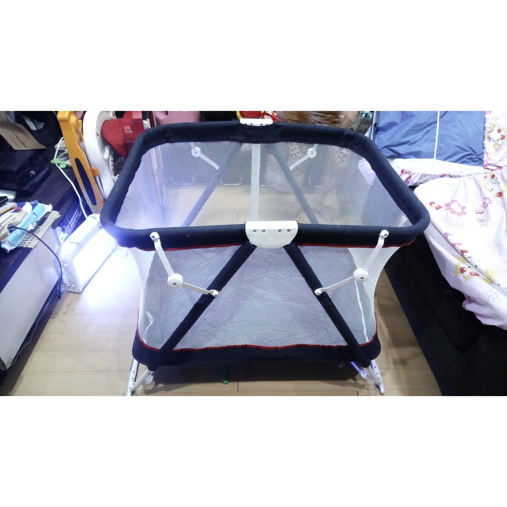 sm baby crib