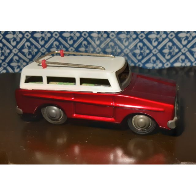 antique tin toy cars