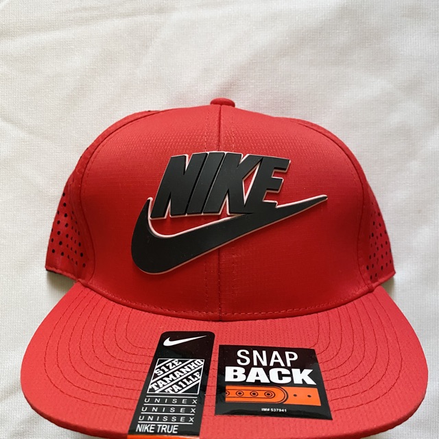 nike true limitless snapback