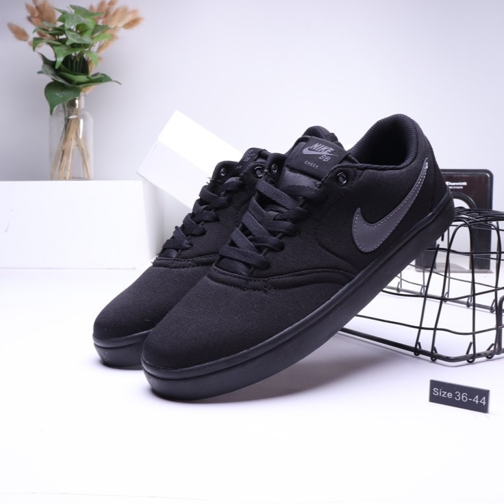 nike check canvas skateboarding sneaker