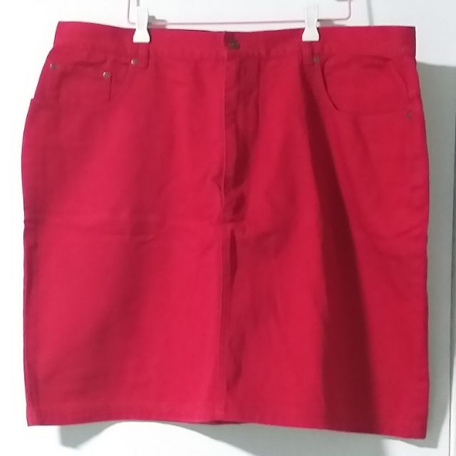 red denim skirt size 18