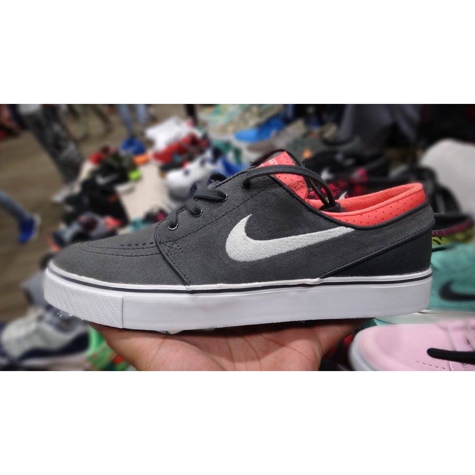 nike janoski 9.5