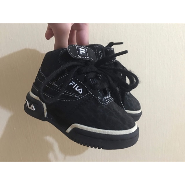 fila size 4
