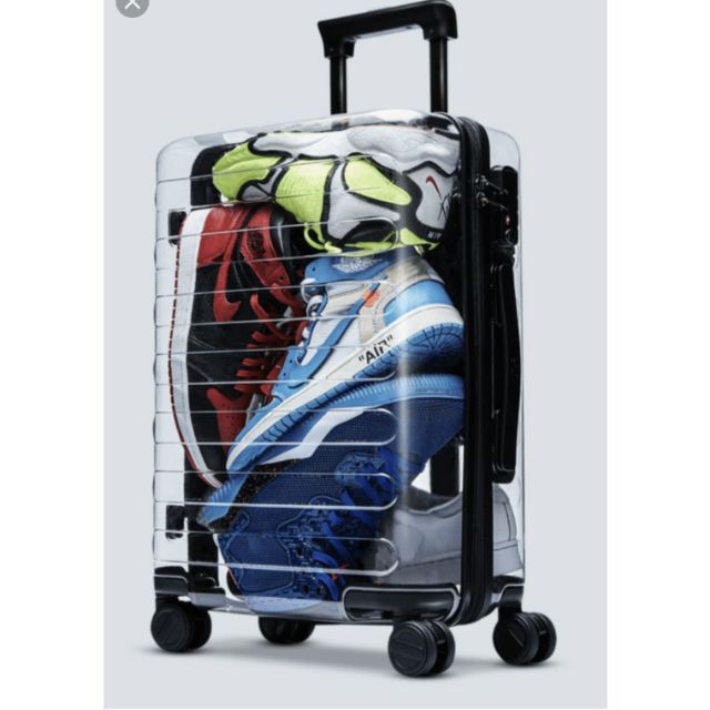 garment bag in store